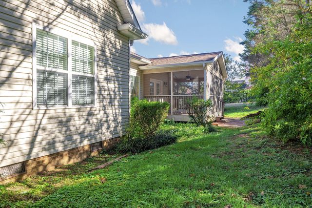 8676 Bluegrass Lane, Ooltewah, TN 37363