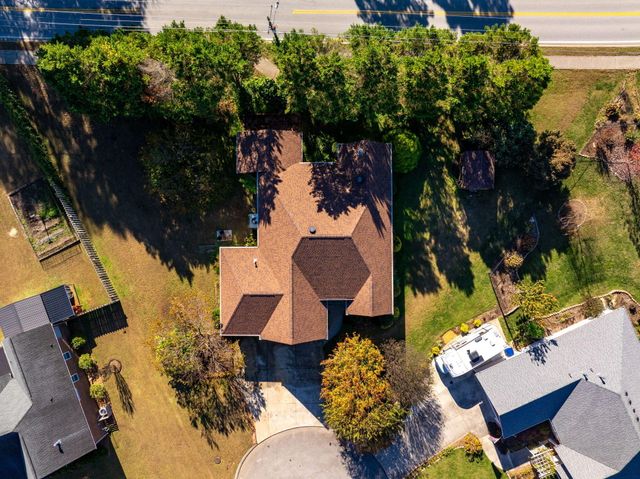 8676 Bluegrass Lane, Ooltewah, TN 37363