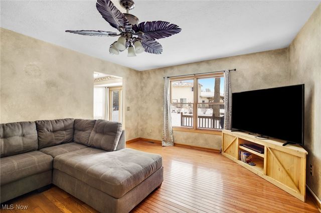 2307 Wittenburg Street, Louisville, OH 44641