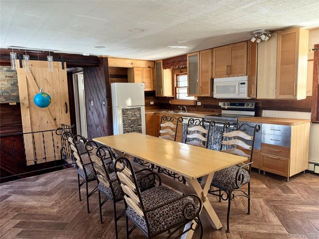 14-16 Glen Hill, Dover Plains, NY 12522