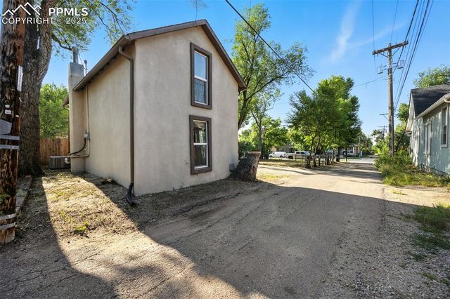 516 E Cache La Poudre Street, Colorado Springs, CO 80903