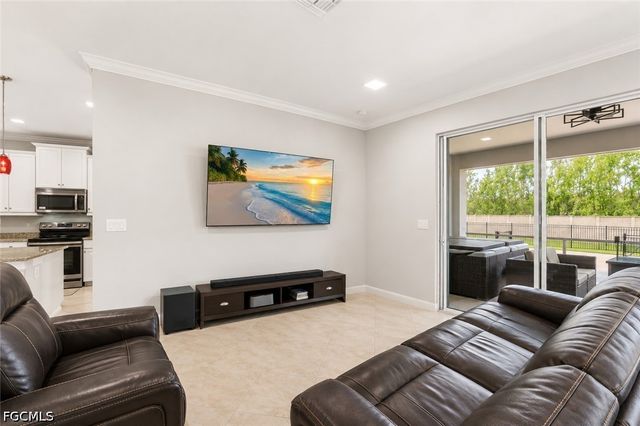 3861 King Williams ST, Fort Myers, FL 33916