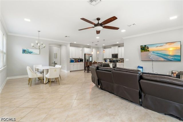 3861 King Williams ST, Fort Myers, FL 33916