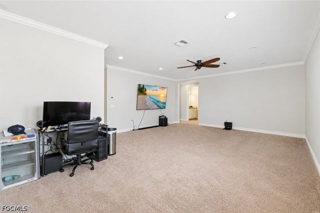 3861 King Williams ST, Fort Myers, FL 33916