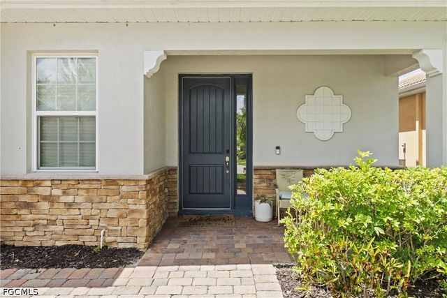 3861 King Williams ST, Fort Myers, FL 33916