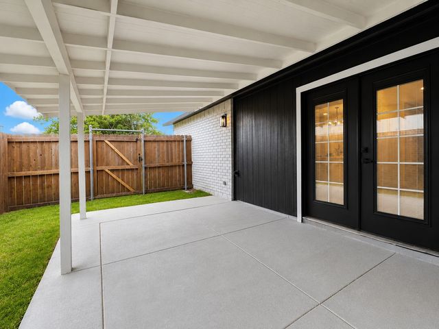 9815 Sophora Circle, Dallas, TX 75249
