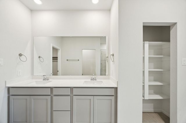 1105 Brittany Point Drive, Huffman, TX 77336