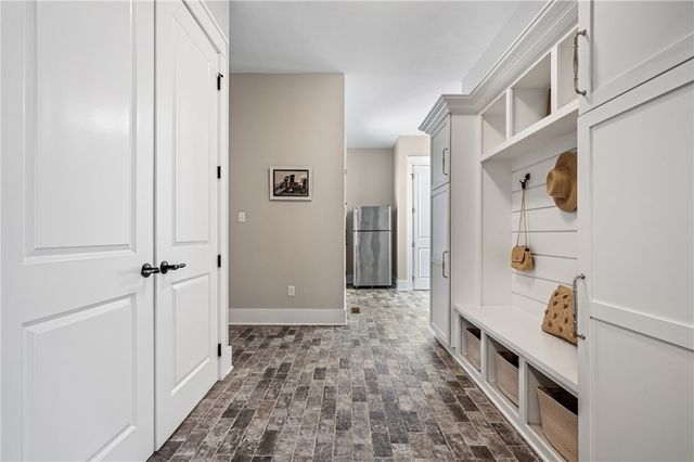 205 Timber Ridge Ct, Cranberry Twp, PA 16066