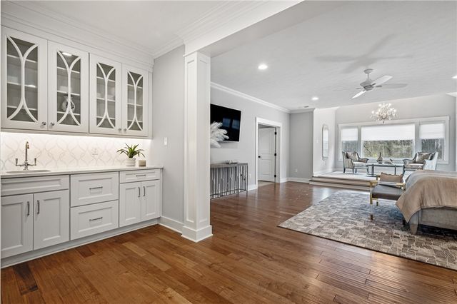 205 Timber Ridge Ct, Cranberry Twp, PA 16066