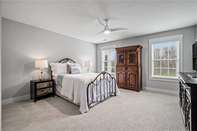 205 Timber Ridge Ct, Cranberry Twp, PA 16066