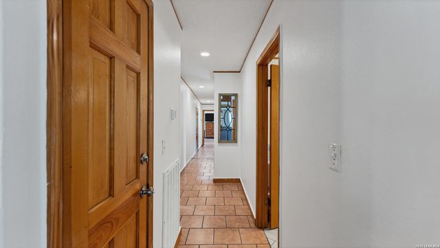 302 SHANGRILA LN, New Braunfels, TX 78130