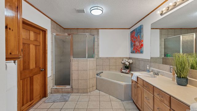 302 SHANGRILA LN, New Braunfels, TX 78130