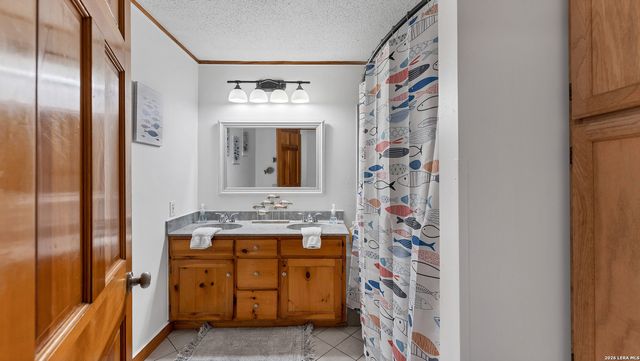 302 SHANGRILA LN, New Braunfels, TX 78130