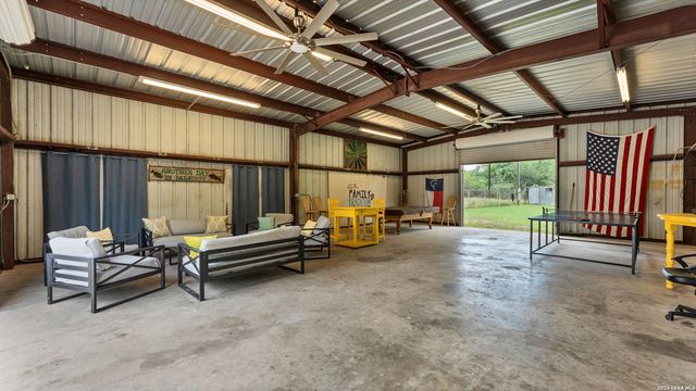 302 SHANGRILA LN, New Braunfels, TX 78130