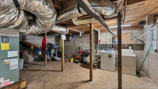 302 SHANGRILA LN, New Braunfels, TX 78130