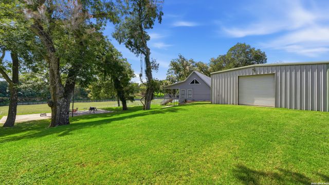302 SHANGRILA LN, New Braunfels, TX 78130