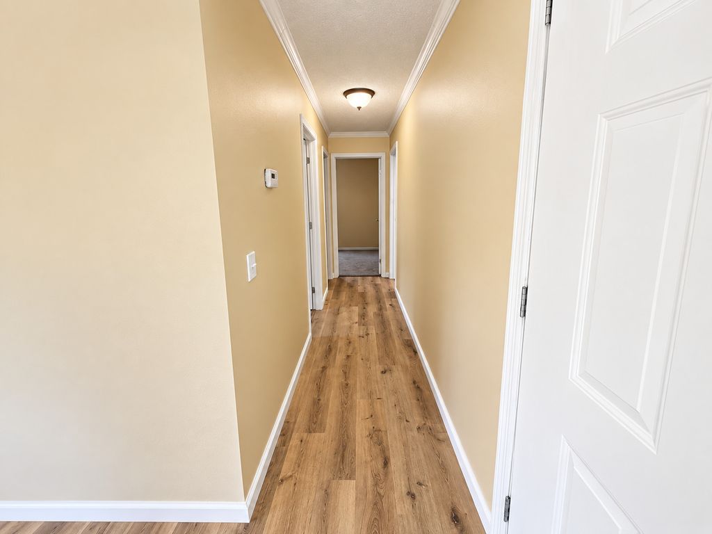 Image 28 of property listing at 3432 Seed House Road, Iuka, IL 62849