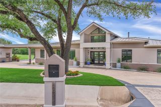 6411 Lansdowne Court, Granbury, TX 76049