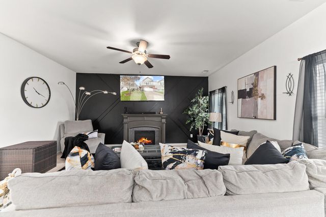 228 Swamp Creek Lane, Moncks Corner, SC 29461