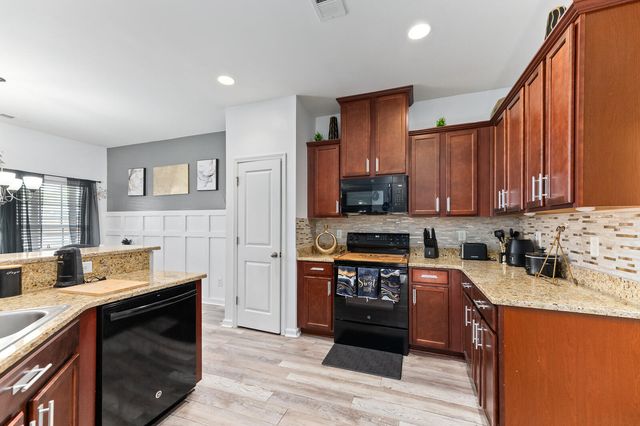 228 Swamp Creek Lane, Moncks Corner, SC 29461