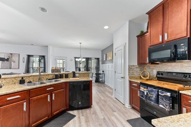 228 Swamp Creek Lane, Moncks Corner, SC 29461