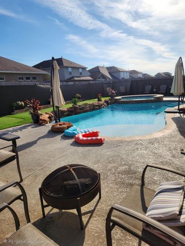 2609 Matterhorn Mist Drive, Rosharon, TX 77583