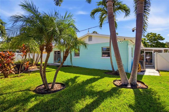 6116 DARTMOUTH DRIVE, Bradenton, FL 34207
