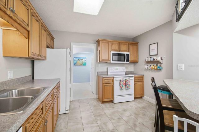 6116 DARTMOUTH DRIVE, Bradenton, FL 34207