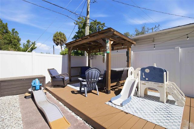 6116 DARTMOUTH DRIVE, Bradenton, FL 34207