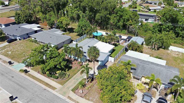 6116 DARTMOUTH DRIVE, Bradenton, FL 34207
