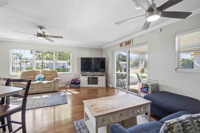 6116 DARTMOUTH DRIVE, Bradenton, FL 34207