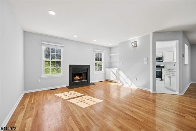 1003 Pinhorn Dr, Bridgewater Twp., NJ 08807