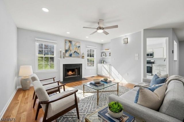 1003 Pinhorn Dr, Bridgewater Twp., NJ 08807