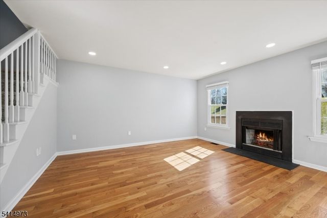 1003 Pinhorn Dr, Bridgewater Twp., NJ 08807