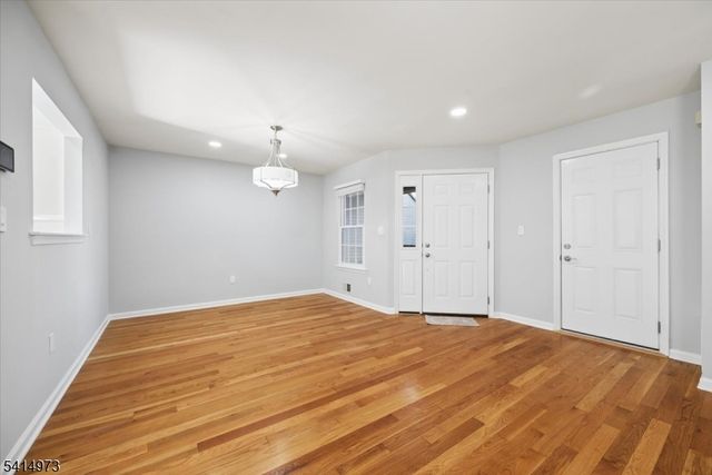 1003 Pinhorn Dr, Bridgewater Twp., NJ 08807