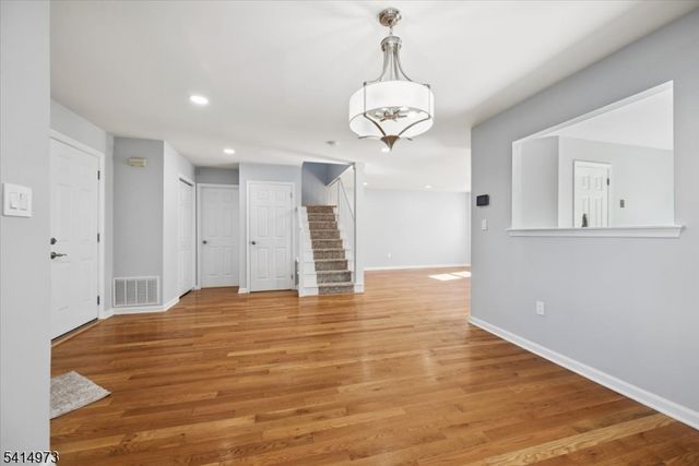 1003 Pinhorn Dr, Bridgewater Twp., NJ 08807