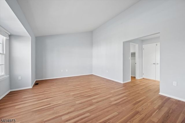 1003 Pinhorn Dr, Bridgewater Twp., NJ 08807