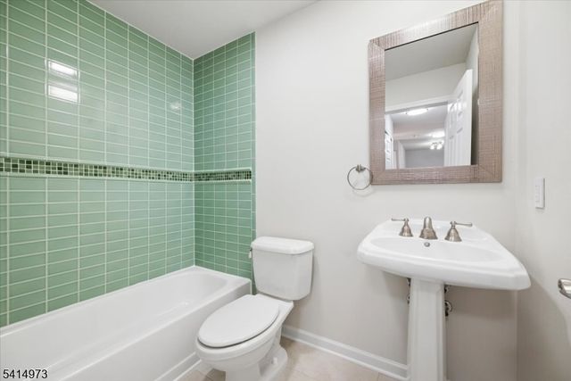 1003 Pinhorn Dr, Bridgewater Twp., NJ 08807