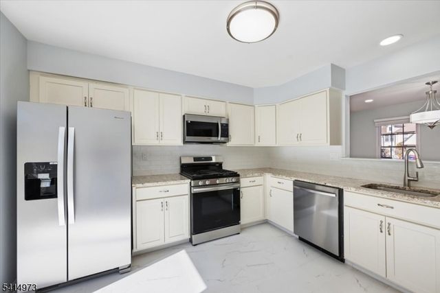 1003 Pinhorn Dr, Bridgewater Twp., NJ 08807