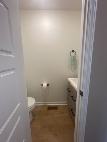 1142 Old Charlotte Trce, Clarksville, TN 37040