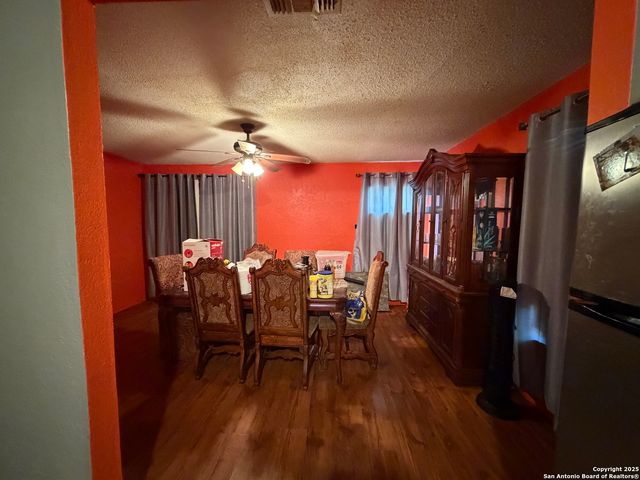 127 Arnaz, San Antonio, TX 78237