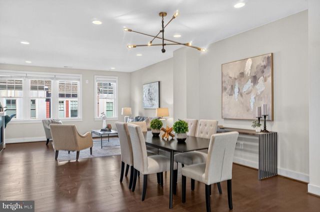 70 ELLSWORTH ST, Silver Spring, MD 20910