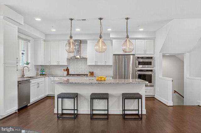 70 ELLSWORTH ST, Silver Spring, MD 20910