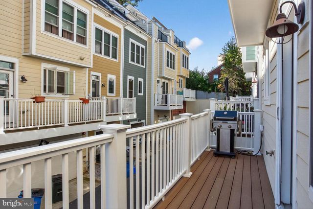 70 ELLSWORTH ST, Silver Spring, MD 20910