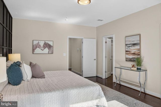 70 ELLSWORTH ST, Silver Spring, MD 20910