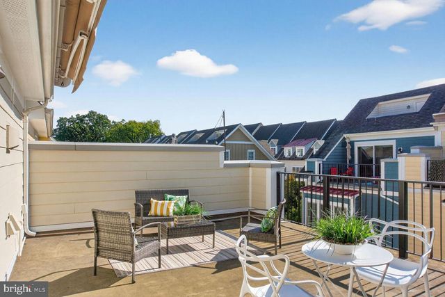 70 ELLSWORTH ST, Silver Spring, MD 20910