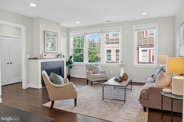 70 ELLSWORTH ST, Silver Spring, MD 20910