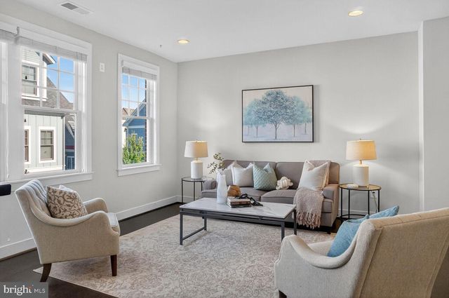 70 ELLSWORTH ST, Silver Spring, MD 20910