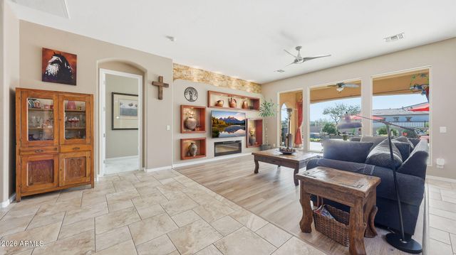 18309 W THISTLE LANDING Drive, Goodyear, AZ 85338