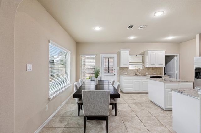 300 Delgany Trail, Fort Worth, TX 76052